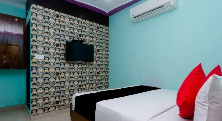 Wind Flower New Aadya International Near International Airport Bombay