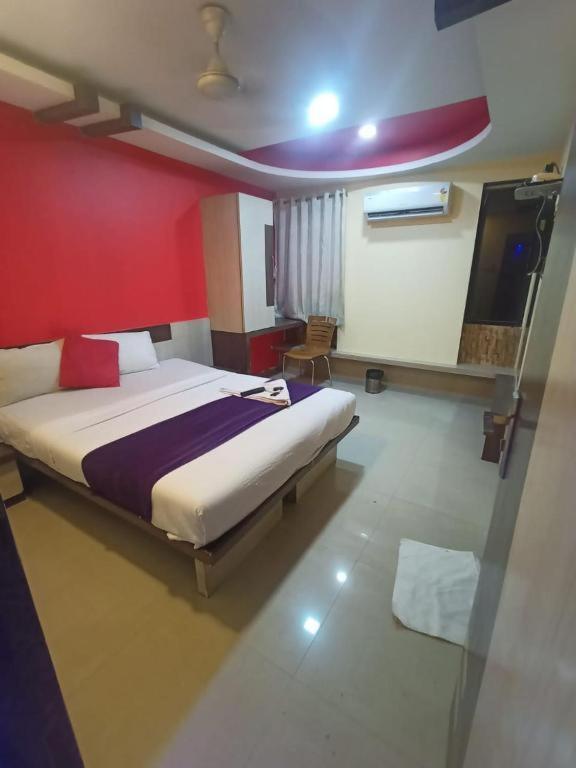 Wind Flower New Aadya International Near International Airport * Bombay